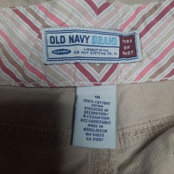 Old Navy Vintage Y2K Ultra Low Waist Khaki Cargi Capris Size 10 - Picture 4 of 6